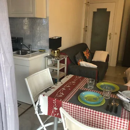 Studio Rue Du Marechal De Logis J Fellegara *